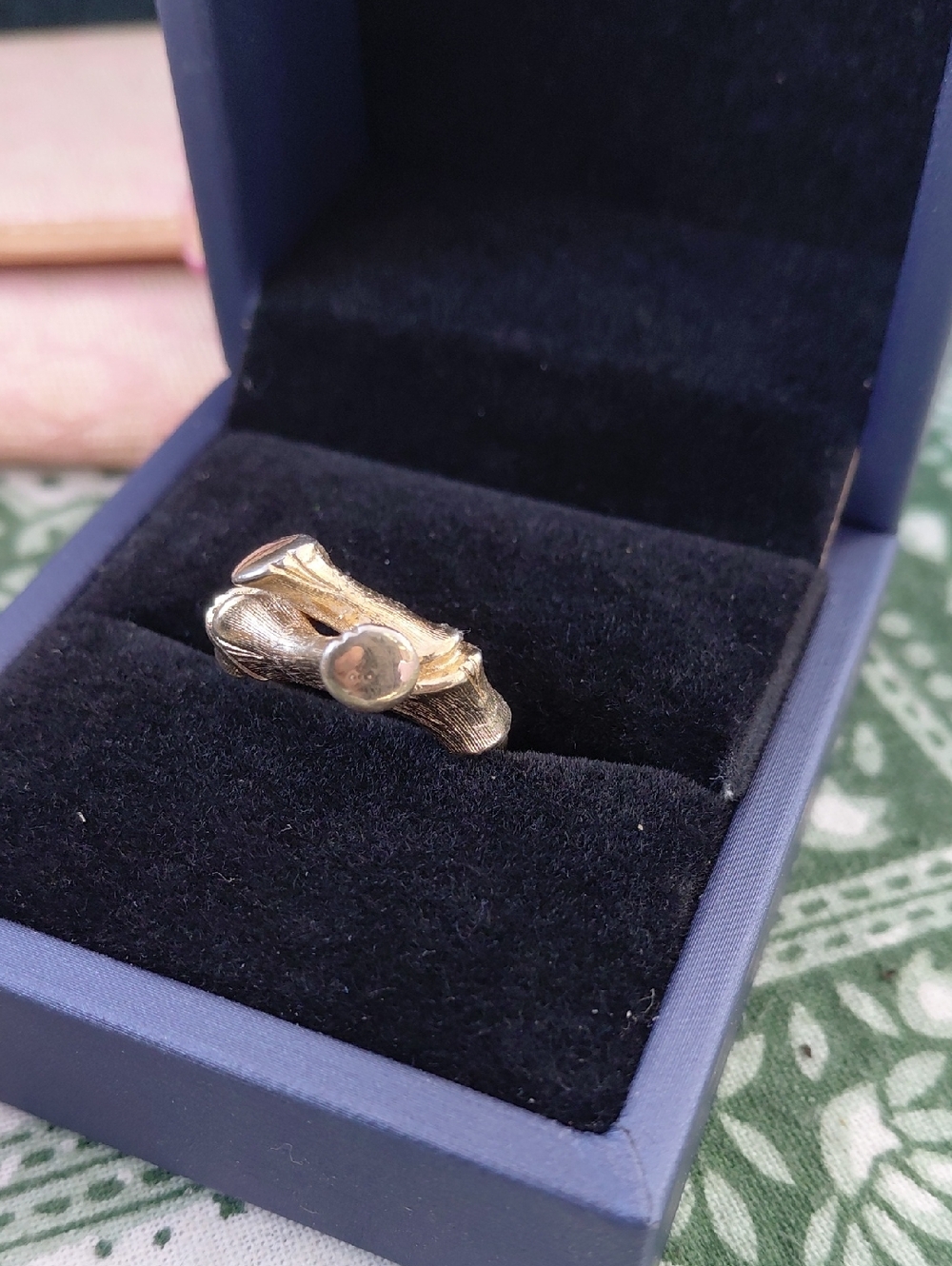 Sarah Coventry Adjustable Bamboo Abstract Gold Tone Ring